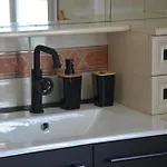 Domaine Des Cypres Bed & Breakfast 3*