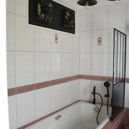 Panzió Domaine Des Cypres