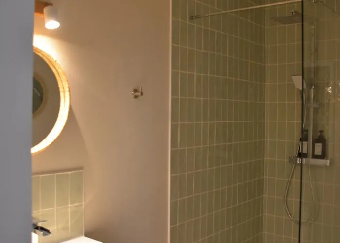 Domaine Des Cyprès Saint-Sauveur-Villages