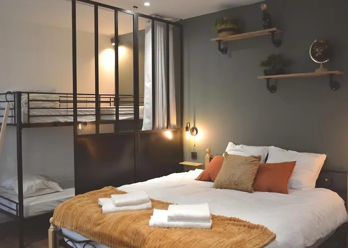 Alojamento de Acomodação e Pequeno-almoço Domaine Des Cypres Saint-Sauveur-Villages